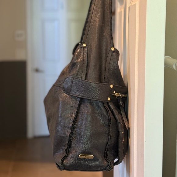 Vince Camuto 'Mica" hobo handbag, black with gold hardware - Picture 3 of 12